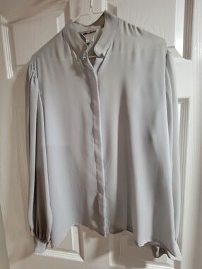 Stylish Objectives blouse. Light gray color, size 14. Hi